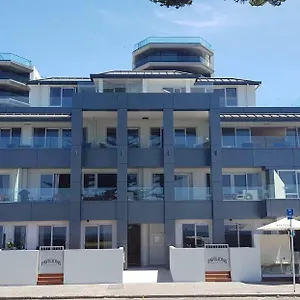 Апарт-отель Pavilion Beachfront